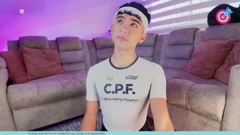 Snapshot of nico_cruz chatting on September 15, 6:42 pm nico online show from September 15, 6:42 pm
