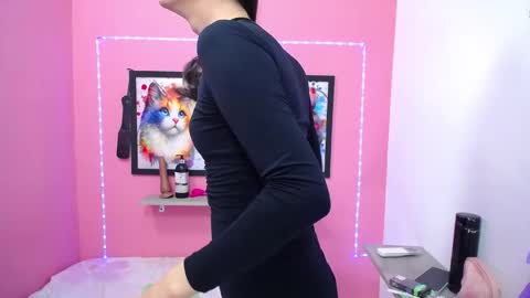 nicol_grey1302 online show from March 7, 4:34 am