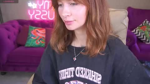 Nicol Moonn online show from November 14, 7:43 am