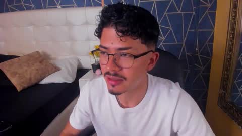 Nicolai online show from March 26, 7:19 pm