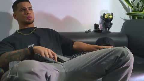 Nicolas online show from November 26, 3:37 am