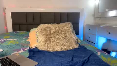 Nicolas online show from October 21, 12:10 pm