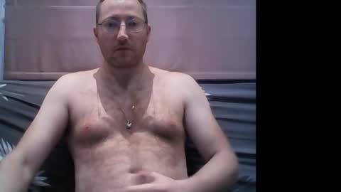 nicolaslapin87 online show from October 6, 6:09 am