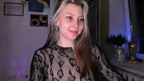 Nicole online show from June 21, 10:49 pm