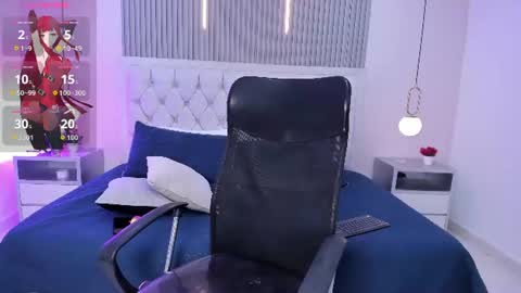 Nicole online show from June 27, 2:23 pm