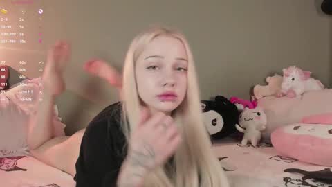 Mary online show from November 19, 9:46 pm