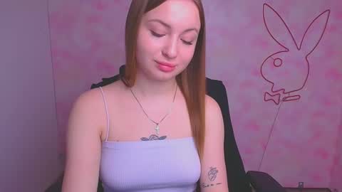 Snapshot of nicoledior_ chatting on September 21, 6:28 am Nicole online show from September 21, 6:28 am