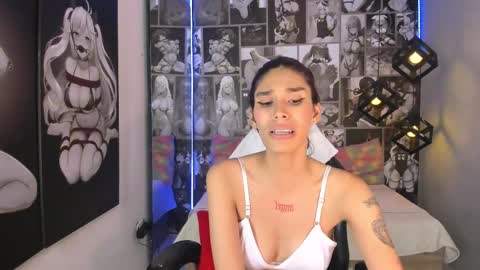 N i c o l e  online show from February 25, 5:40 pm