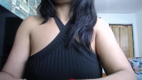 Nicole online show from February 25, 6:55 pm