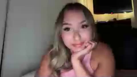 nicolelovesyou444 online show from June 13, 4:06 pm