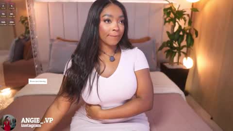 nicoleth18 online show from February 1, 2:25 pm