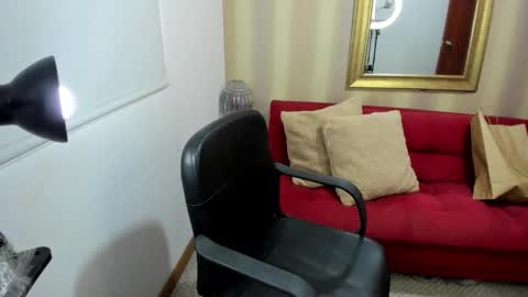 Nicolettcolin  online show from December 3, 7:03 pm