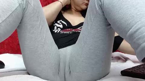 NICOLLE online show from December 16, 10:05 pm