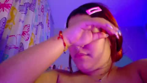 Nicolle Miley online show from May 16, 6:32 am