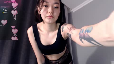 Niia online show from January 20, 2:25 pm