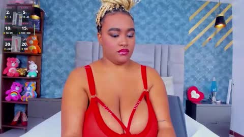 NiiaMoore online show from March 27, 7:26 pm