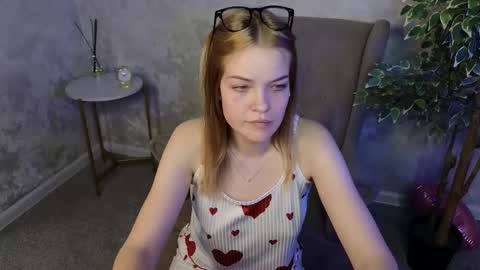Nika online show from October 25, 3:07 am