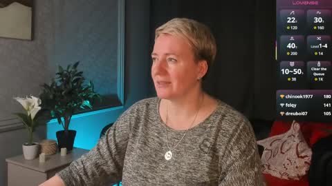 Nika online show from April 4, 10:00 am