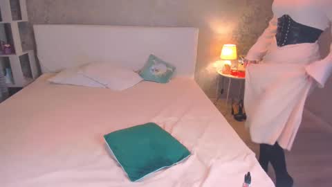 nikarocks online show from March 8, 6:37 pm