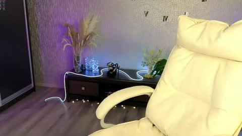 NikaStill  online show from February 20, 3:28 am