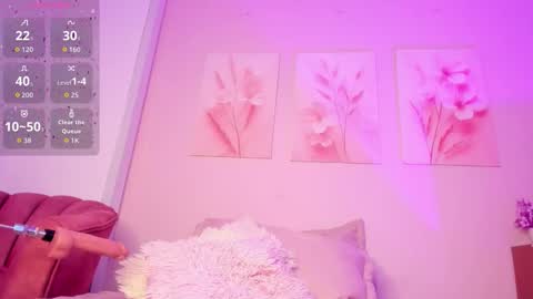    online show from October 12, 9:16 pm