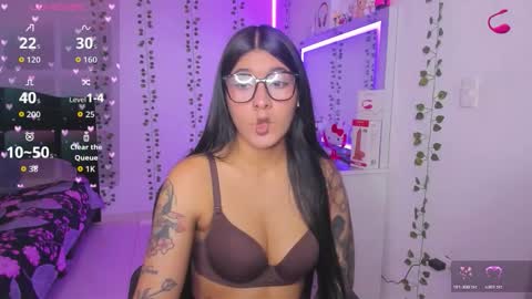 Niki online show from November 30, 2:07 am