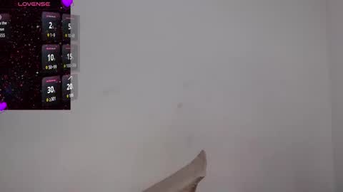 nikki_uwu online show from January 11, 8:26 pm