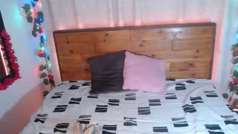 NikkieMilky online show from March 27, 11:06 pm