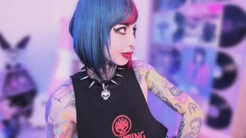 Nikki Ramone   online show from November 5, 2:13 am