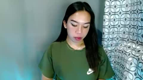 urlovelynika  online show from January 13, 3:15 pm