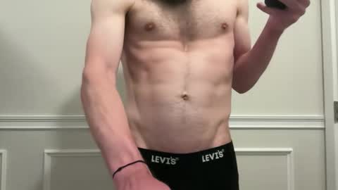 niko9inches online show from April 20, 6:00 pm