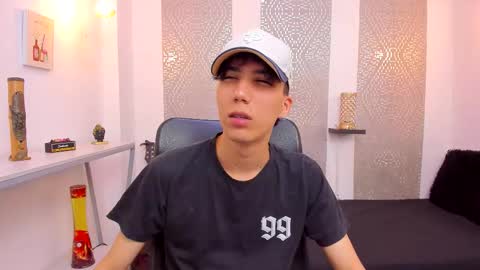    online show from November 20, 4:55 am