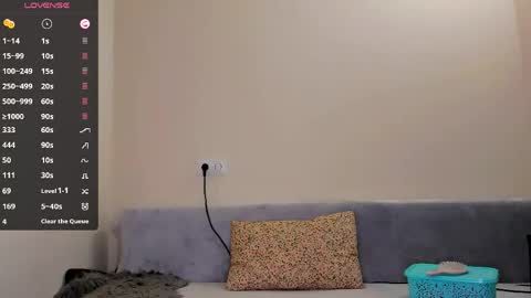      online show from April 18, 2:57 am