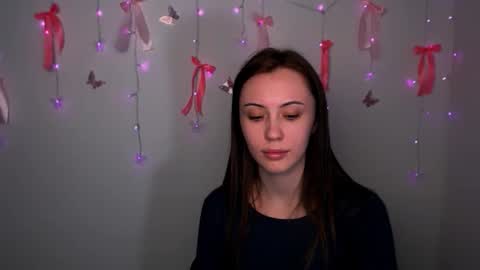 nikonara_ online show from February 23, 3:25 pm