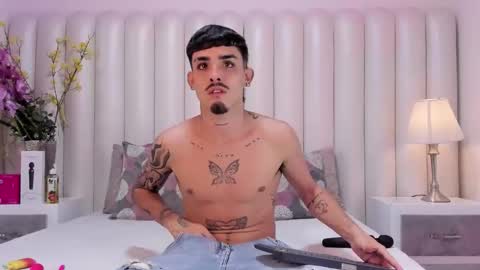 Niko Stone online show from April 22, 5:14 am