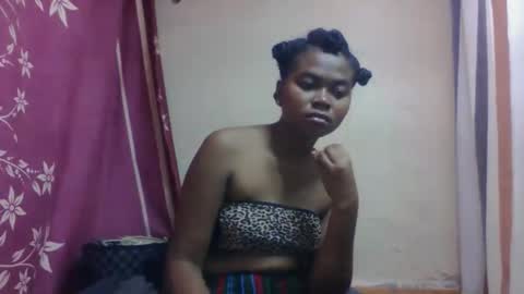 Snapshot of nilahmarie chatting on September 30, 9:42 am nilah online show from September 30, 9:42 am