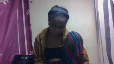 Snapshot of nilahmarie chatting on September 18, 5:44 am nilah online show from September 18, 5:44 am
