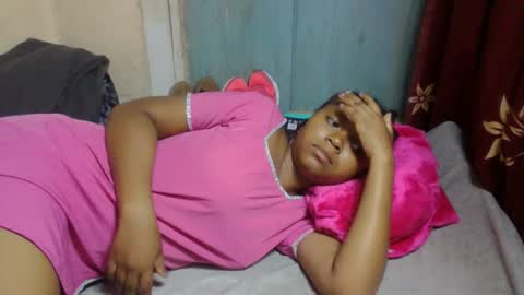 nilah online show from April 22, 5:03 am