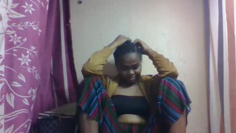 Snapshot of nilahmarie chatting on October 6, 7:31 pm nilah online show from October 6, 7:31 pm