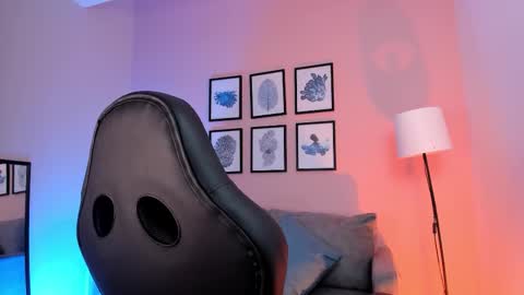 Nina online show from September 17, 9:07 pm