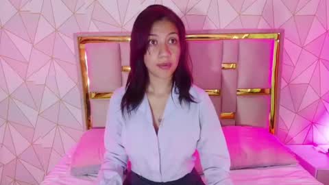 Nina Carther online show from April 13, 4:33 pm