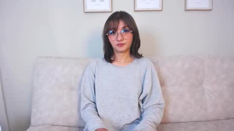 Nina online show from October 22, 4:15 am