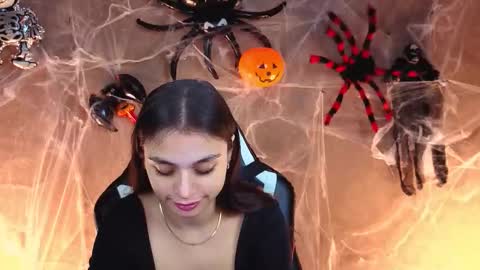 Snapshot of nina_fierce chatting on October 23, 3:19 am Ketrin online show from October 23, 3:19 am