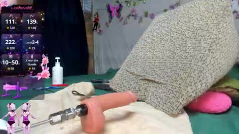 Nina Gauther  online show from January 14, 5:10 pm