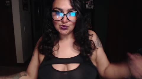 Nina Moon online show from June 4, 1:44 am