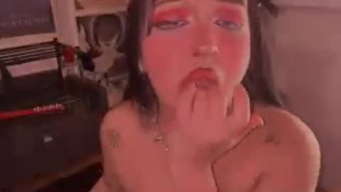 nina_new_ online show from July 14, 2:05 am
