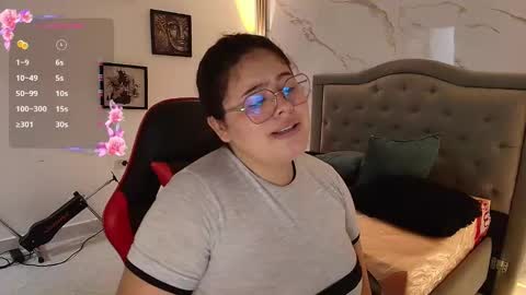  N I N A online show from December 17, 3:19 pm