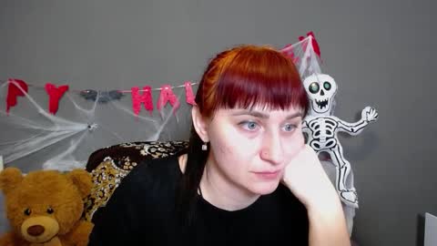 ninaflawlees online show from October 28, 1:12 pm