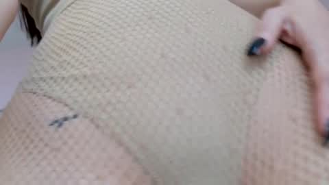 NinaOneil online show from March 12, 8:09 pm