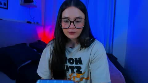 Snapshot of ninavolkov chatting on September 15, 10:55 pm ninavolkov online show from September 15, 10:55 pm